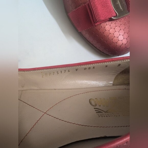 Salvatore Ferragamo Light Red/Pink Flats US 9 - Picture 7 of 16